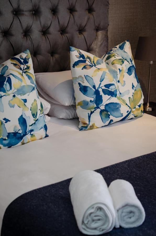 The Royal Guest House Klerksdorp Extérieur photo